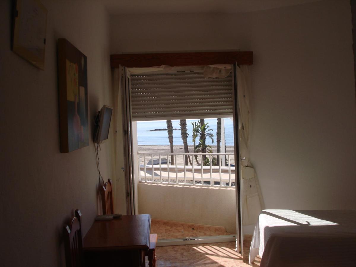 Pension Sol Y Playa การ์โบเนรัส ภายนอก รูปภาพ